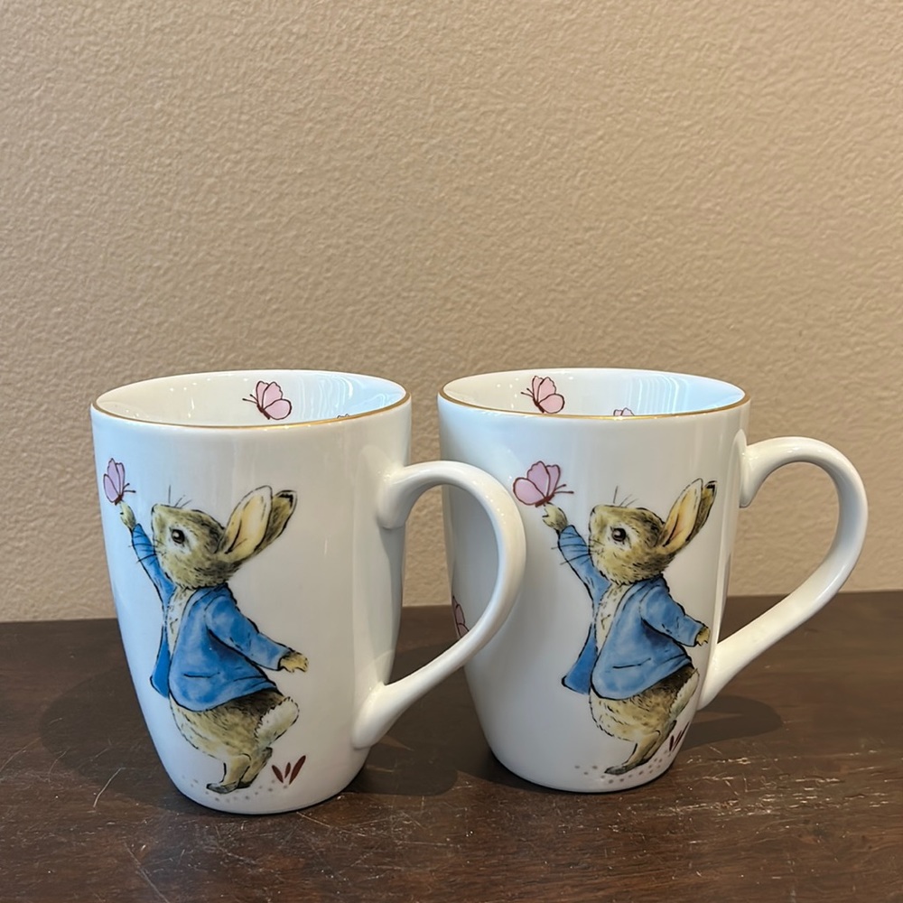 Beatrix Potter Peter Rabbit Bunny Easter Set of 2 Collectible Mugs Gold Rim - Picture 1 of 5
